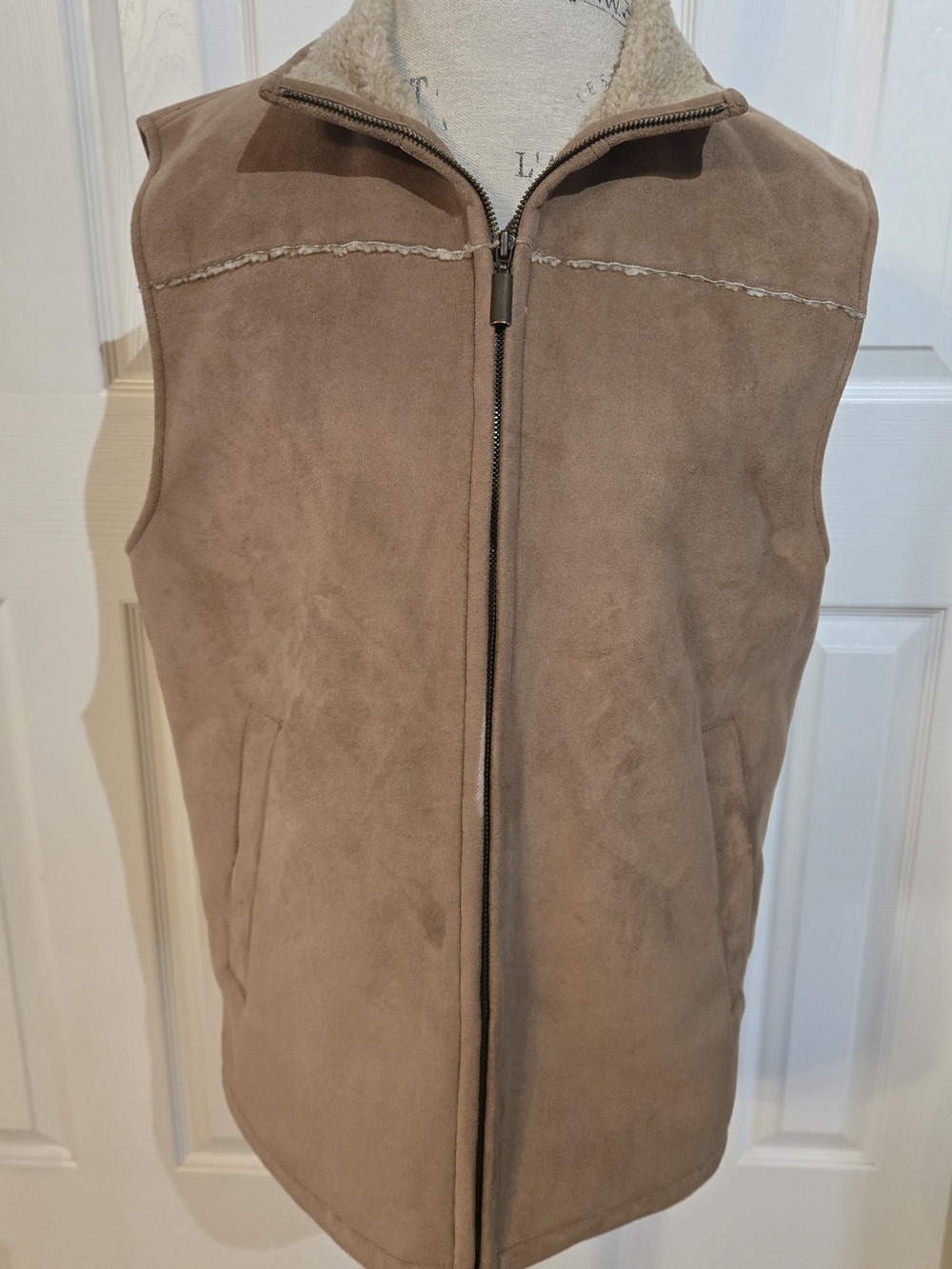 Van Heusen Men’s Tan Faux Suede Sherpa Lined Full Zip Vest